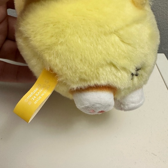 Mofusand X Pompompurin keychain - Picture 3 of 4